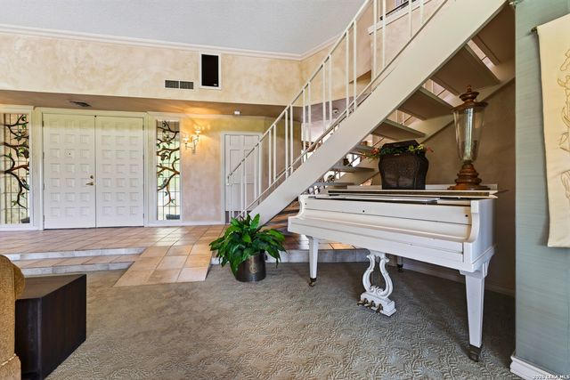 5401 Fredericksburg, San Antonio, TX 78229