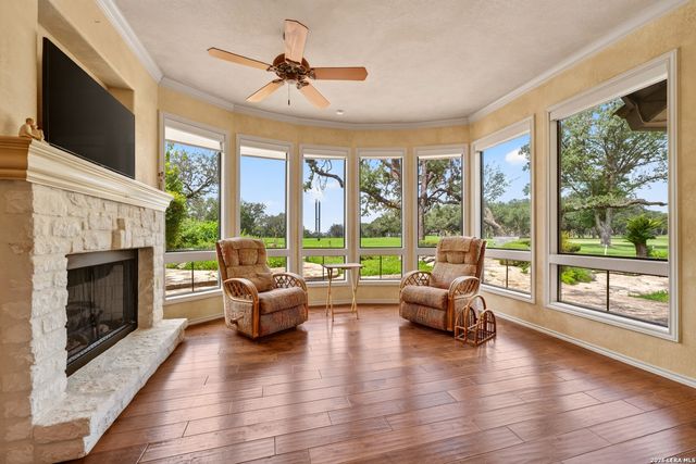 5401 Fredericksburg, San Antonio, TX 78229