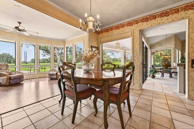 5401 Fredericksburg, San Antonio, TX 78229