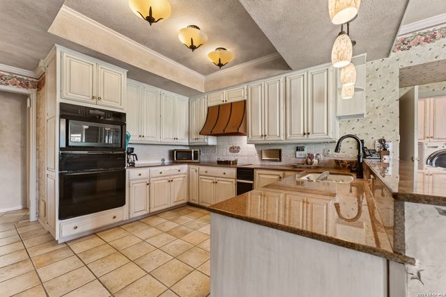 5401 Fredericksburg, San Antonio, TX 78229
