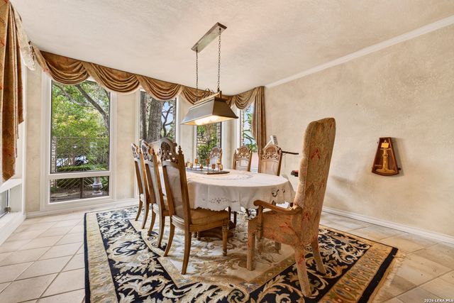 5401 Fredericksburg, San Antonio, TX 78229