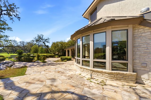 5401 Fredericksburg, San Antonio, TX 78229