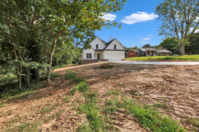 262 Rossview Rd, Clarksville, TN 37043