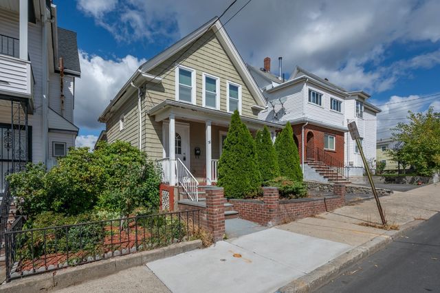 70 Dean St., Everett, MA 02149