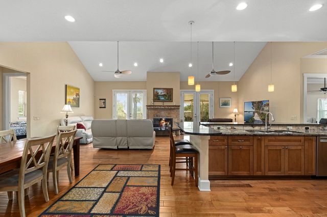 1070 Kings Ranch Road, Bandera, TX 78003