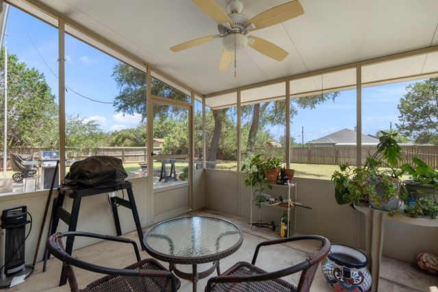 1070 Kings Ranch Road, Bandera, TX 78003
