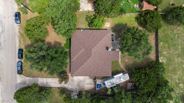 1070 Kings Ranch Road, Bandera, TX 78003