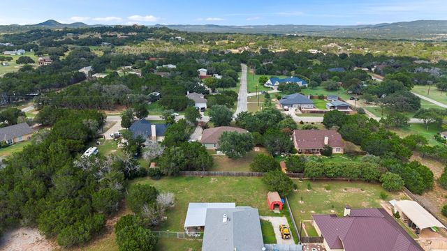 1070 Kings Ranch Road, Bandera, TX 78003
