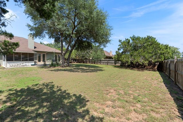 1070 Kings Ranch Road, Bandera, TX 78003