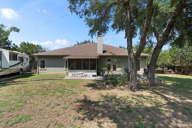 1070 Kings Ranch Road, Bandera, TX 78003
