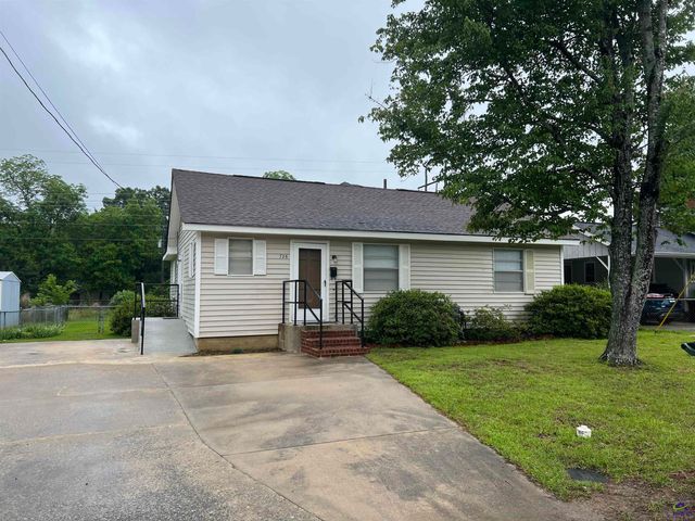 726 McArthur Blvd, Warner Robins, GA 31093