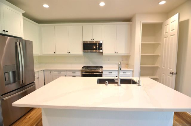 27956 Autumn Ct., Valley Center, CA 92082