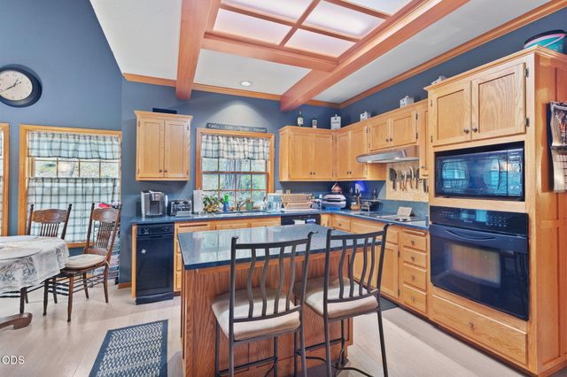 543 Serenity Lane, Grants Pass, OR 97526