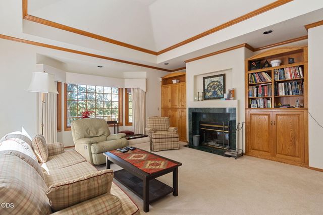 543 Serenity Lane, Grants Pass, OR 97526