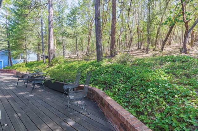 543 Serenity Lane, Grants Pass, OR 97526