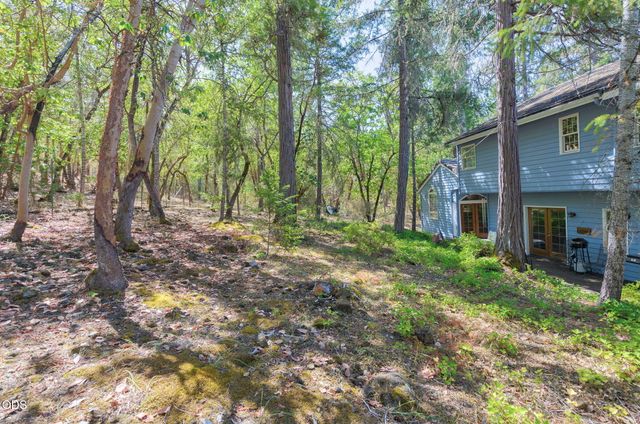 543 Serenity Lane, Grants Pass, OR 97526