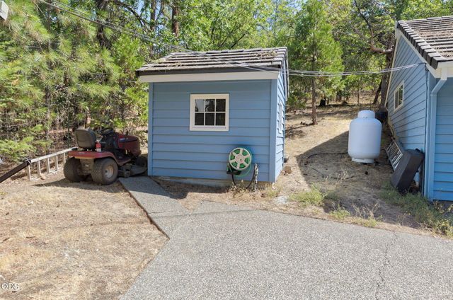 543 Serenity Lane, Grants Pass, OR 97526