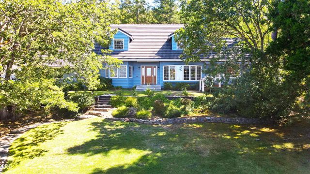 543 Serenity Lane, Grants Pass, OR 97526