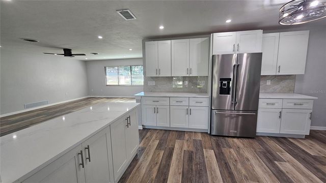 3317 PINE VALLEY DRIVE, Sarasota, FL 34239