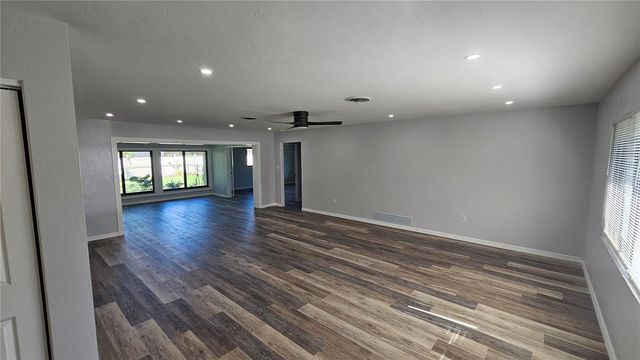 3317 PINE VALLEY DRIVE, Sarasota, FL 34239