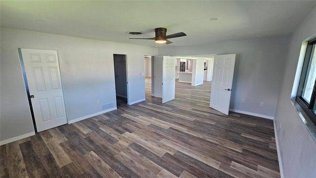 3317 PINE VALLEY DRIVE, Sarasota, FL 34239