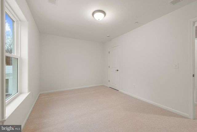 ELM AVE, Bowie, MD 20715