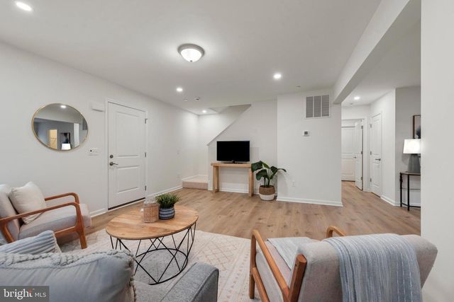 ELM AVE, Bowie, MD 20715