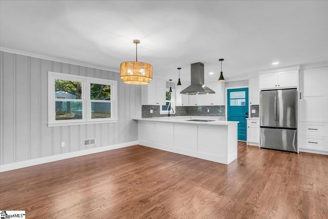 29 Lynhurst Drive, Greenville, SC 29611