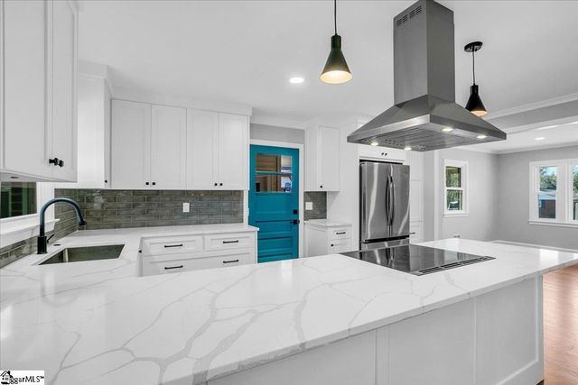 29 Lynhurst Drive, Greenville, SC 29611