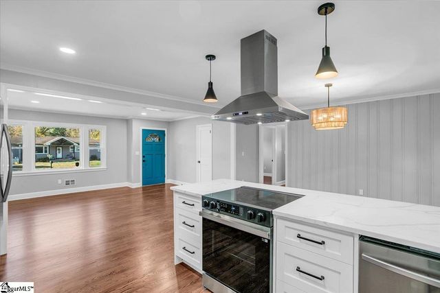 29 Lynhurst Drive, Greenville, SC 29611