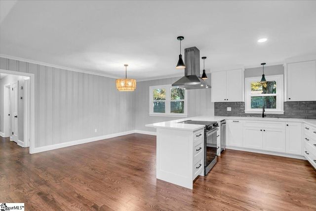 29 Lynhurst Drive, Greenville, SC 29611