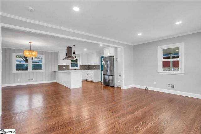 29 Lynhurst Drive, Greenville, SC 29611