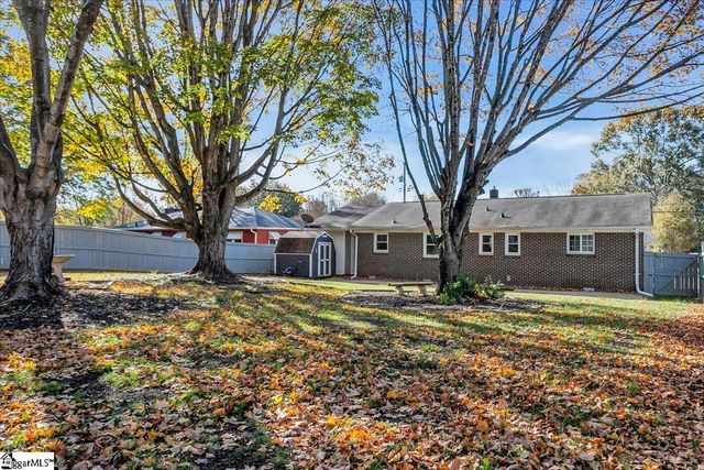 29 Lynhurst Drive, Greenville, SC 29611