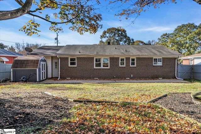 29 Lynhurst Drive, Greenville, SC 29611