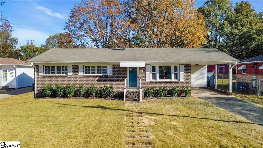 29 Lynhurst Drive, Greenville, SC 29611