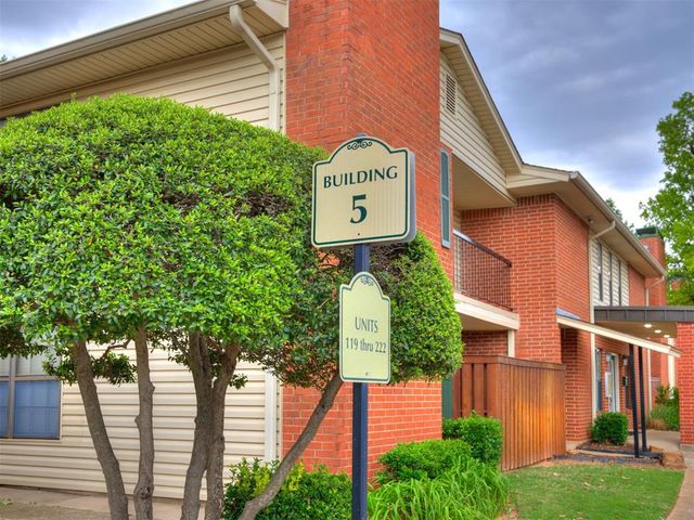 4400 Hemingway Drive 219, Oklahoma City, OK 73118