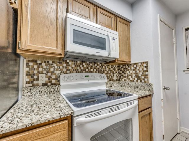 4400 Hemingway Drive 219, Oklahoma City, OK 73118