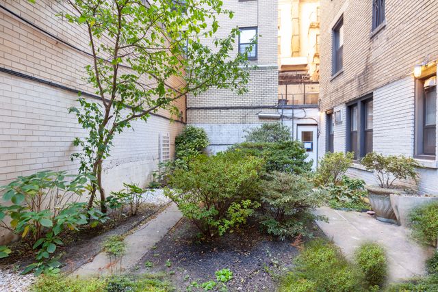 179 E 79TH Street 4CD, New York City, NY 10075