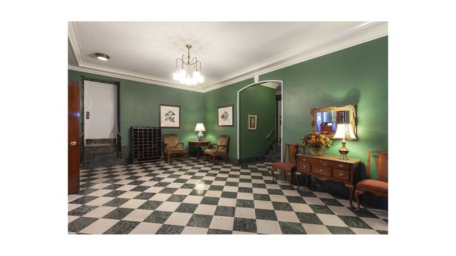 179 E 79TH Street 4CD, New York City, NY 10075