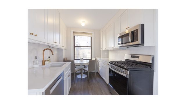 179 E 79TH Street 4CD, New York City, NY 10075