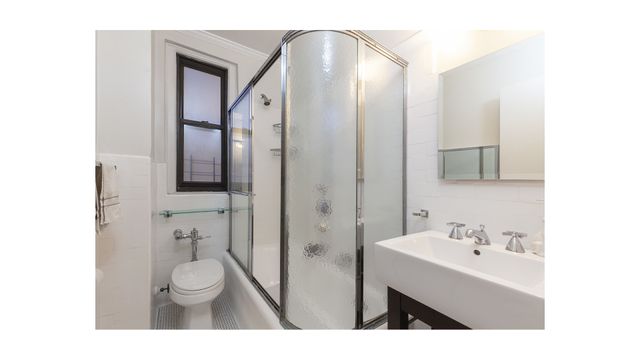 179 E 79TH Street 4CD, New York City, NY 10075