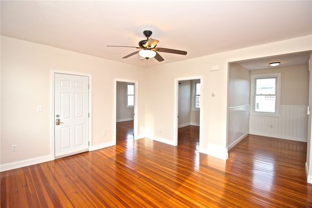668 Thames Street 2, Newport, RI 02840