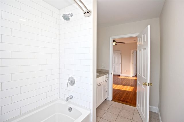 668 Thames Street 2, Newport, RI 02840