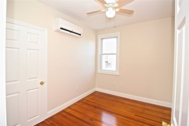 668 Thames Street 2, Newport, RI 02840