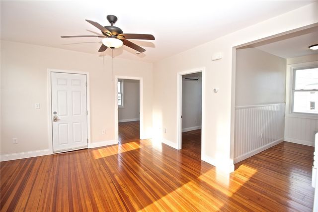668 Thames Street 2, Newport, RI 02840
