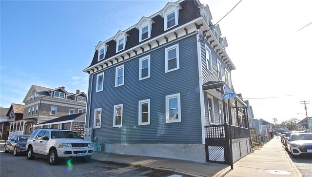 668 Thames Street 2, Newport, RI 02840