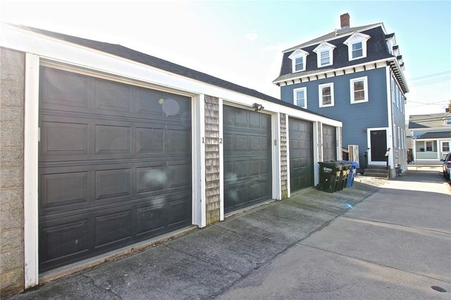 668 Thames Street 2, Newport, RI 02840