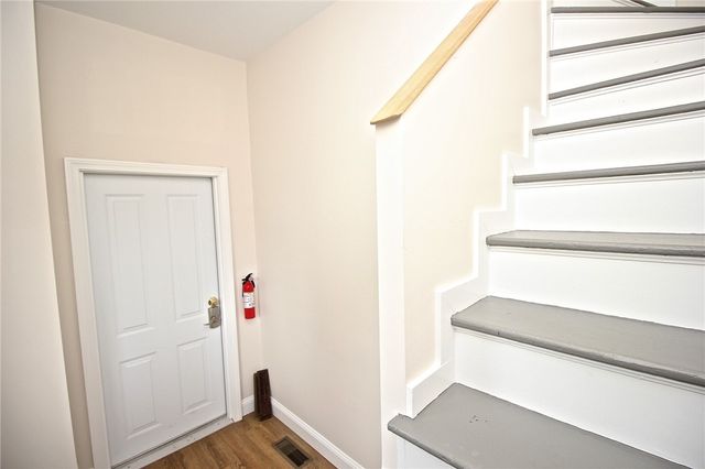 668 Thames Street 2, Newport, RI 02840