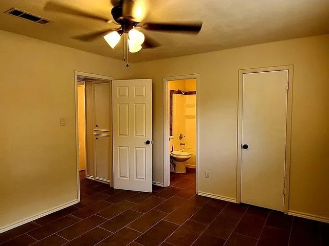 436 SW Thomas Street A, Burleson, TX 76028