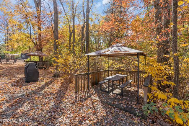 724 Monmouth Road 40, Cream Ridge, NJ 08514